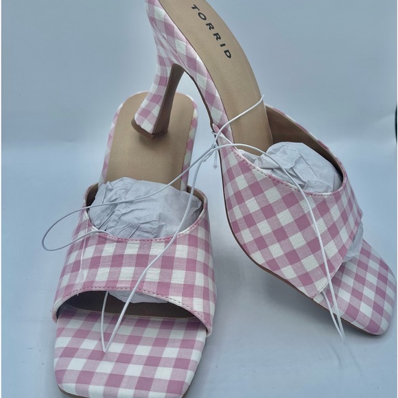 torrid Shoes - BN Torrid Barbie Style Mule / Sandals Size 8WW, 10WW